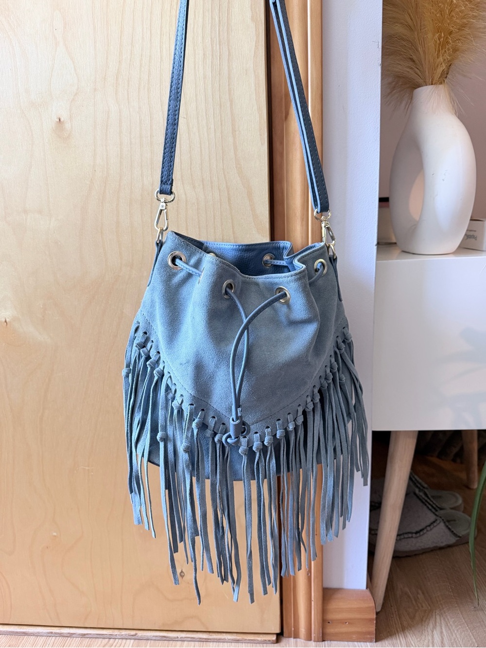 Fringe Drawstring Bucket Bag – Blue